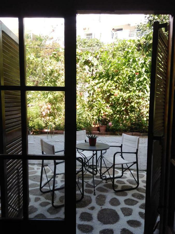 Brb Rooms Himare Esterno foto